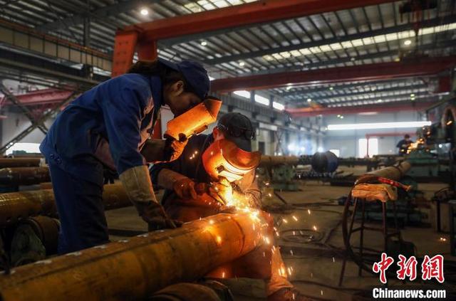 500万彩票网官方应用-焊花绽放工匠荣光